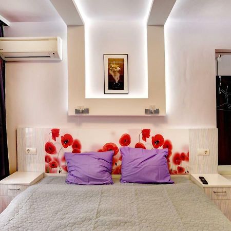 Spacious And Stylish Apartment In The Heart Of Sofia Plus Parking Kültér fotó